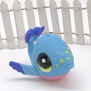 Littlest Pet Shop Vibrant Blue Whale #1912 Green Eyes Spots Pink Star Euro LPS